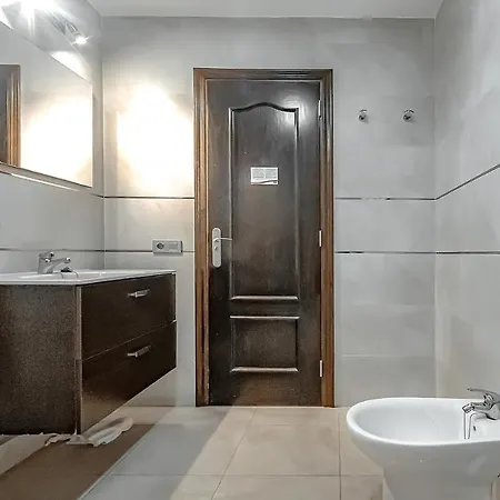 Hotel apartamentowy Apto A Pie De Piscina, Terraza Privada & Ac *