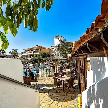 Apto A Pie De Piscina, Terraza Privada & Ac * San Miguel de Abona